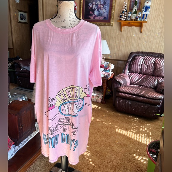Women’s FRIENDS how you doing’? Central Perk night dress with pockets. - Picture 6 of 16